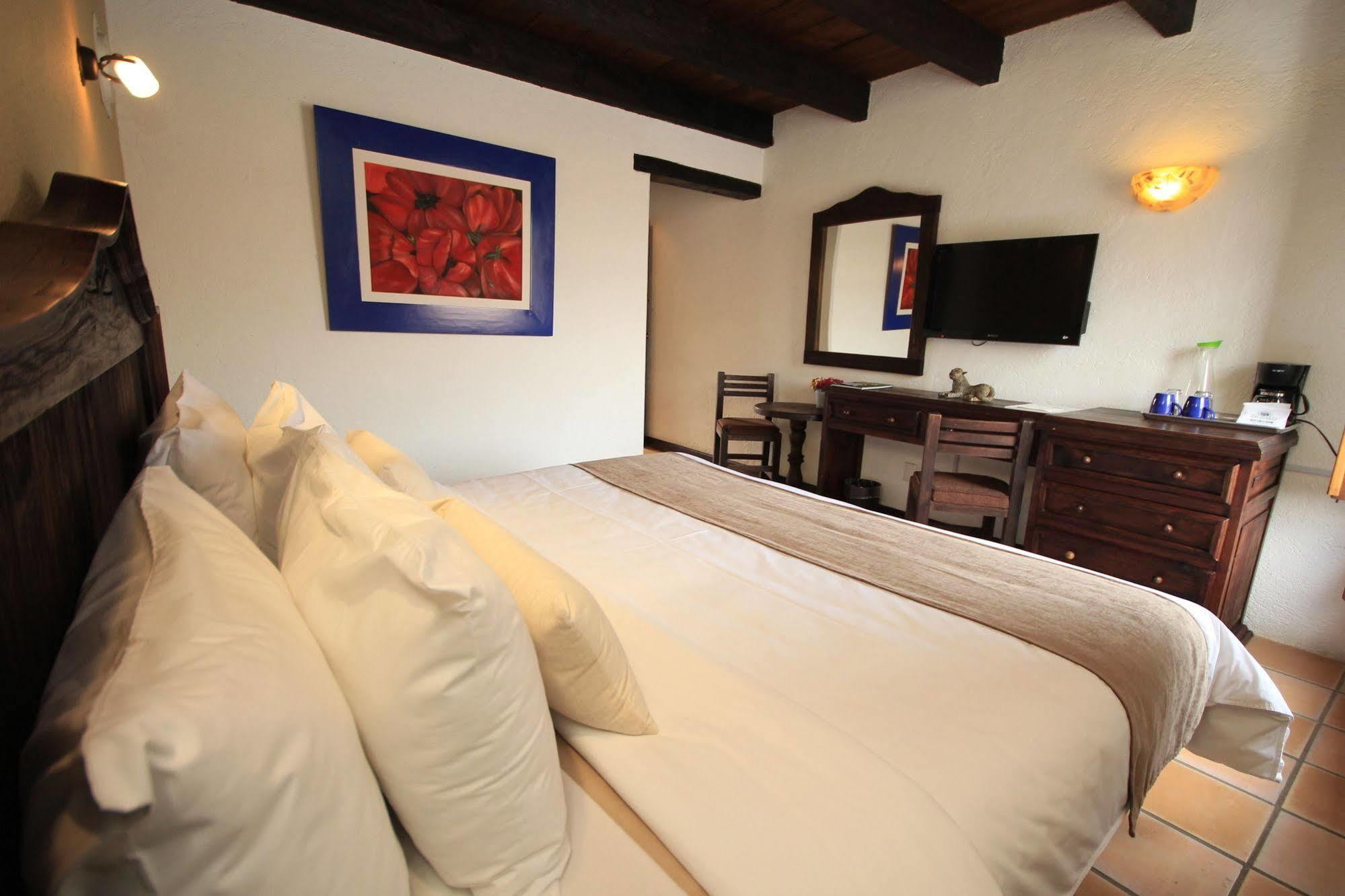 Docecuartos Hotel Сан-Кристобаль-де-Ла-Касас Экстерьер фото